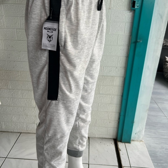 Swetpants - Picture 2 of 6